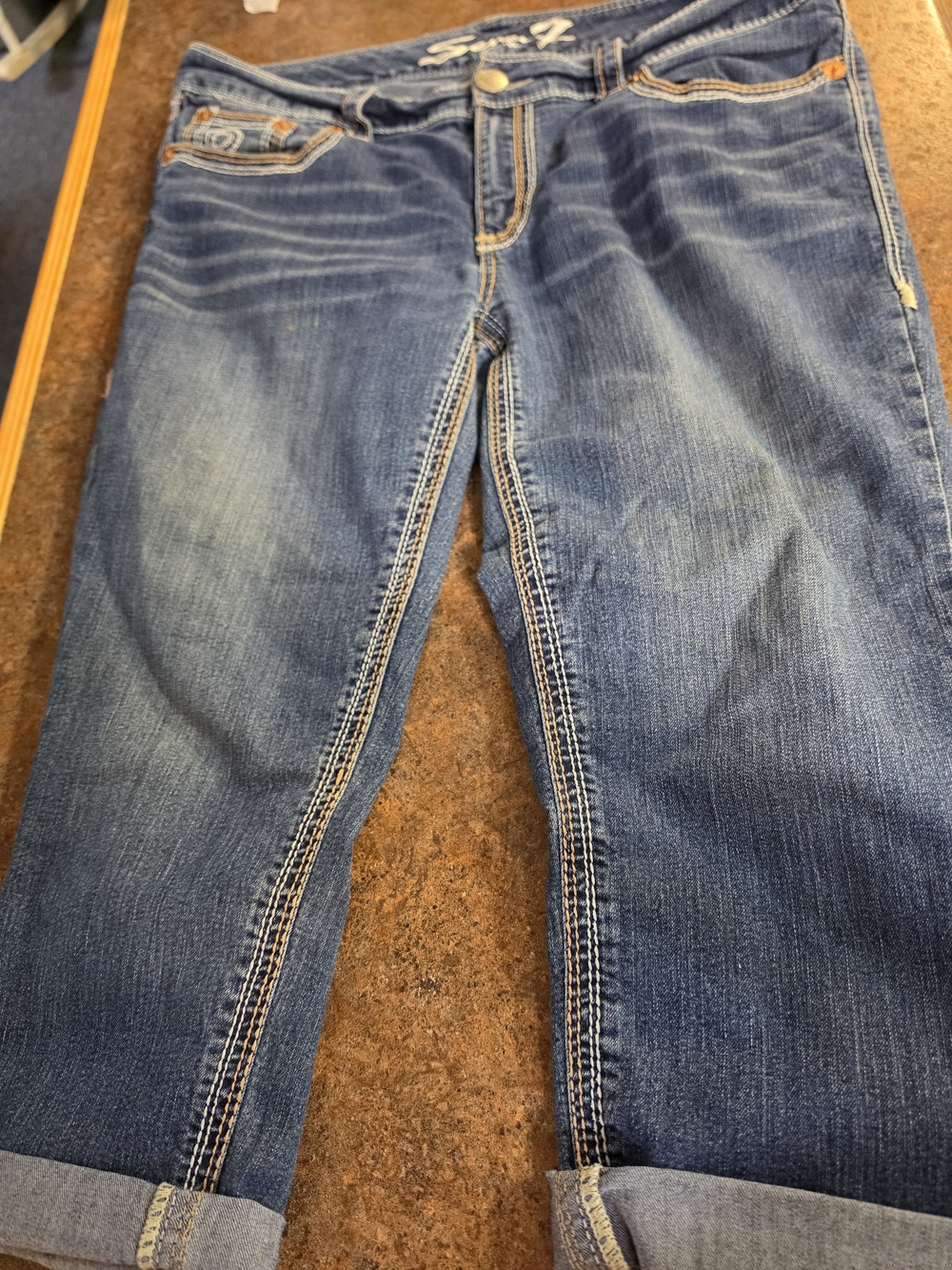Seven7 Womens  Faded Blue Skinny Capri Jeans